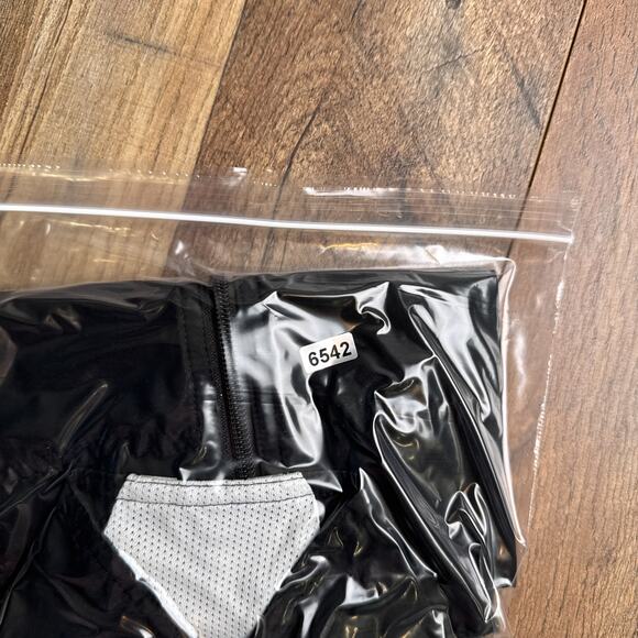 Vintage Nike Soccer Jacket Women's Small Black Athletic Training Fitness 6542 - Picture 14 of 14